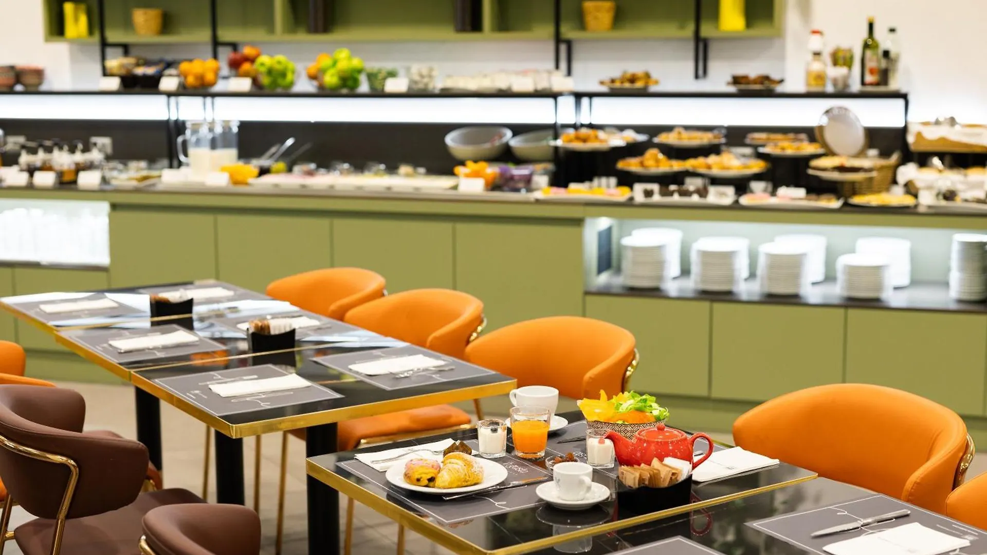 Ih Hotels Milano Centrale 4*,