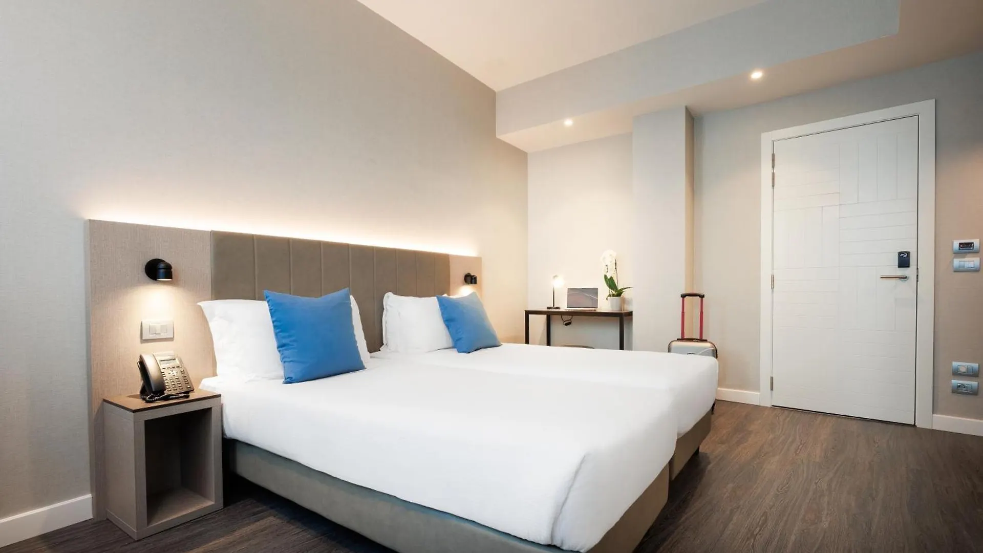 Ih Hotels Milano Centrale 4*, ميلان